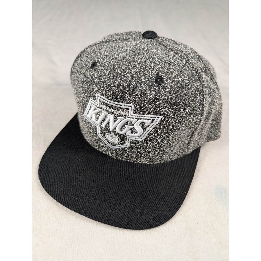 NEW Mitchell & Ness NHL Los Angeles Kings Speckled Snapback Hat Black Silver